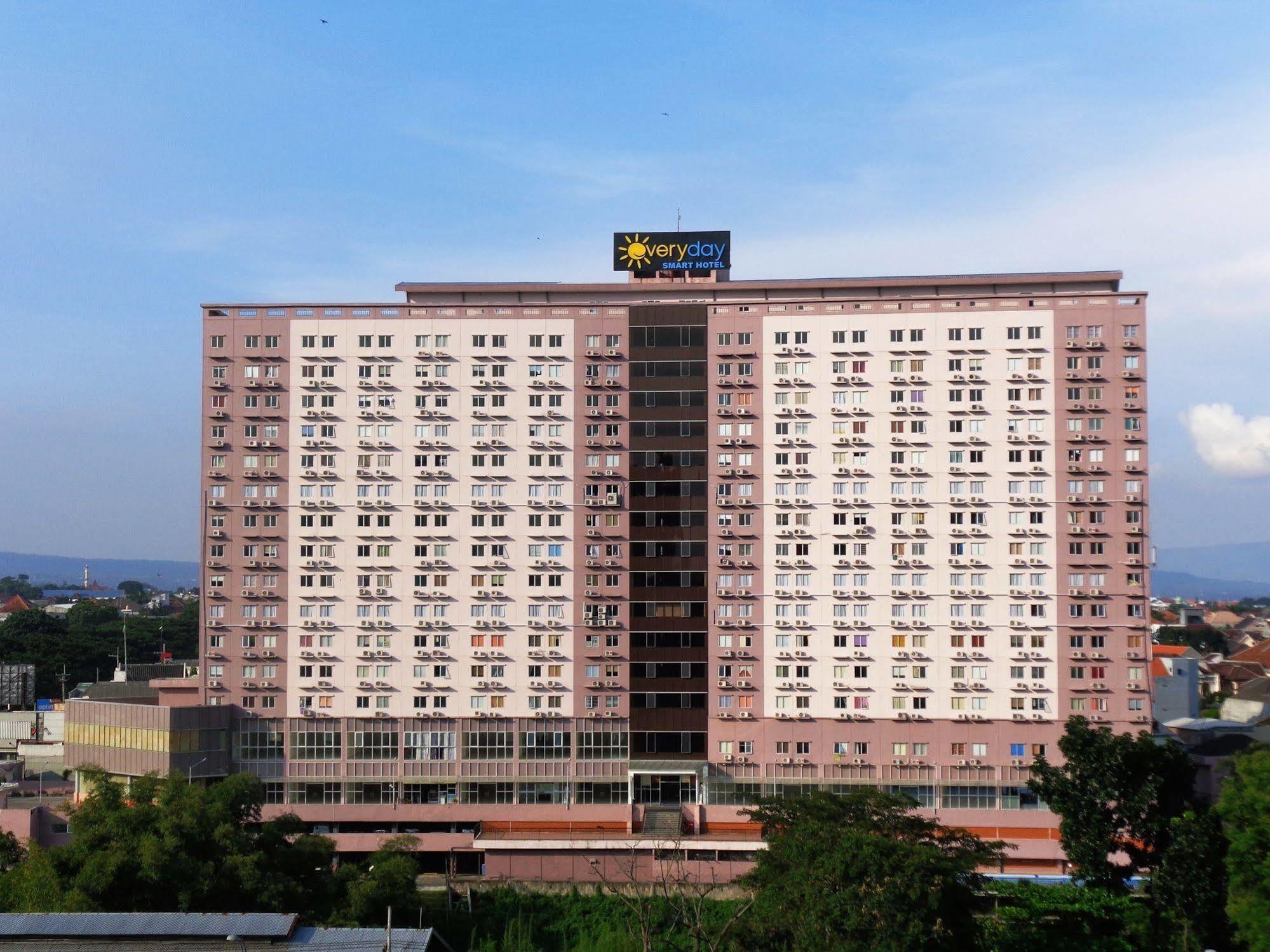 Everyday Smart Hotel - Маланг Екстериор снимка